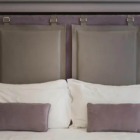 Solo Experience Hotel-2