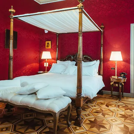 Relais & Chateaux Villa Crespi-3
