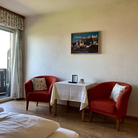Hotel Schoene Aussicht-2