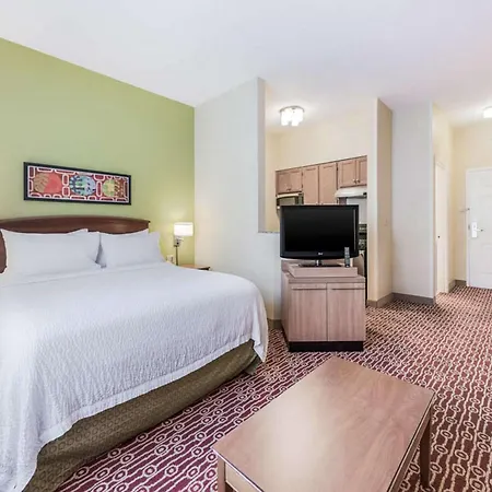 Birch Hills Suites - Blue Ash-2