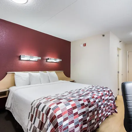 Red Roof Inn Laredo-2