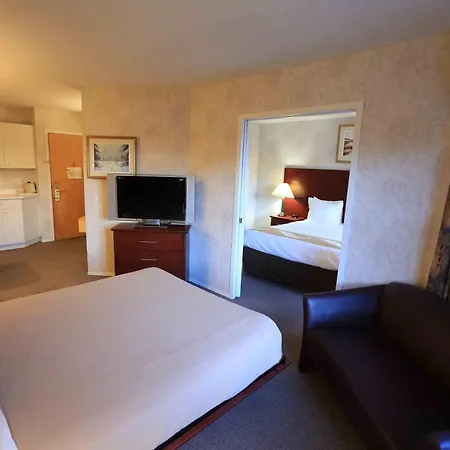 Quality Suites-2