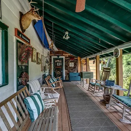 Cobb Creek Cabins-3