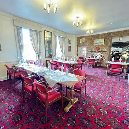 Tankerville Arms Hotel-2