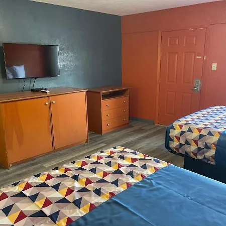 Economy Inn Hot Springs-2