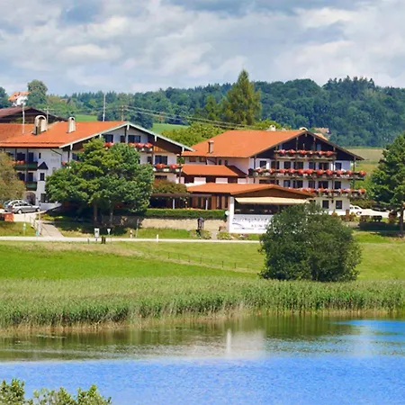 Hotel Seeblick&Ferienwohnung-3