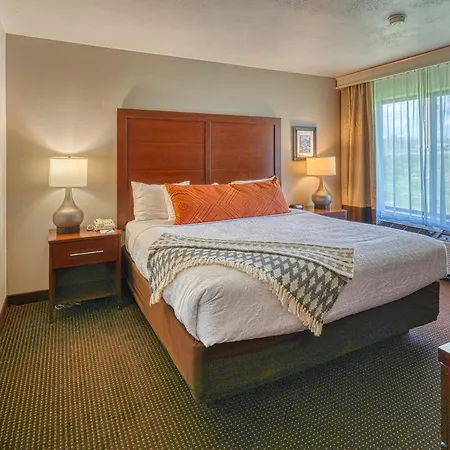 Yellowstone River Inn & Suites-3