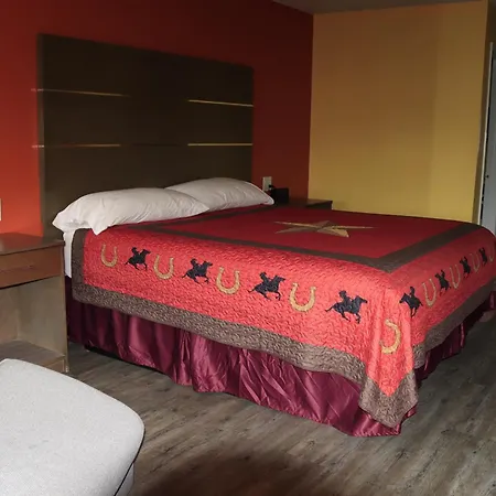Chaparral Motel Hallettsville-3