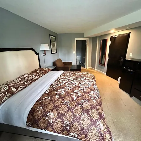 Hwy 17 Hotel-3