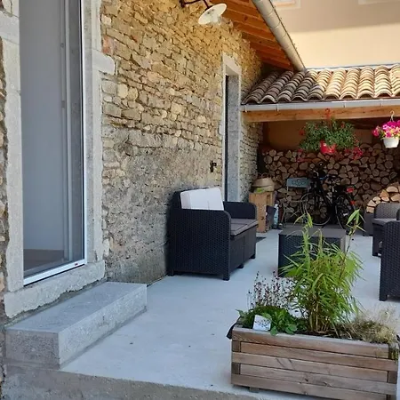 La Charme-2