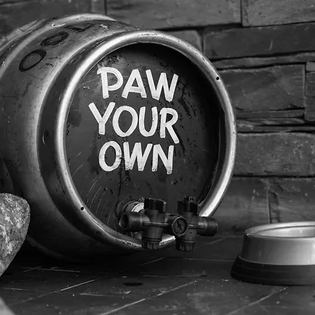 Twa Dogs Inn-3