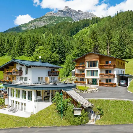Hotel Tiroler Herz-3