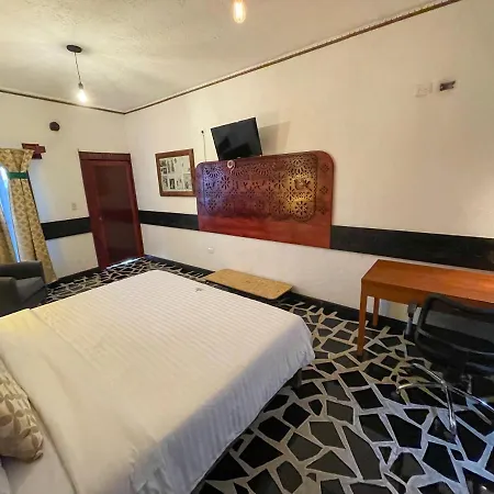 Hotel Vitorina Cholula-3