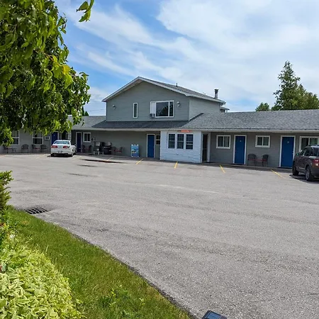 Huron Inn-3
