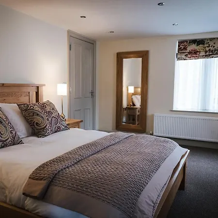 The Woodman Inn-3