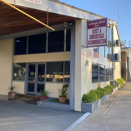 Gateway Motor Inn-3