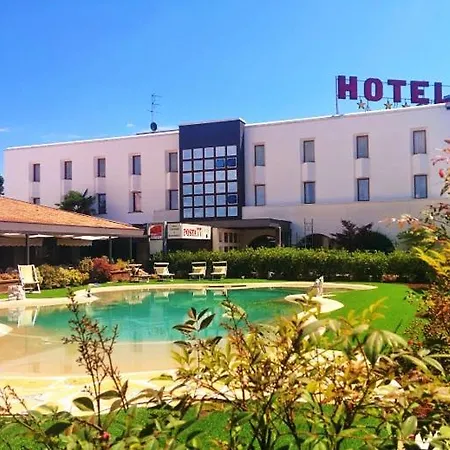 Hotel Posta 77-3