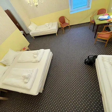 Hotel Tabor Rooms-3