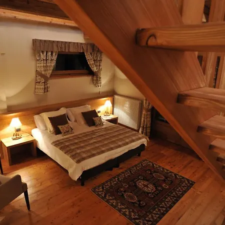 La Madonnina Del Gran Paradiso Wellness Hotel-3