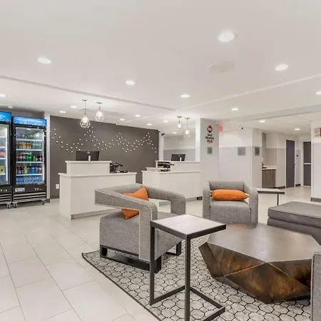Best Western Plus Cleveland Inn & Suites-3