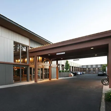 Waypoint Hotel-3