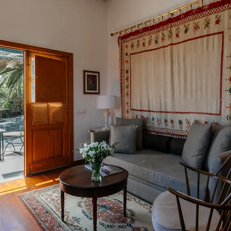 Hotel Bodega EL GRIFO-3