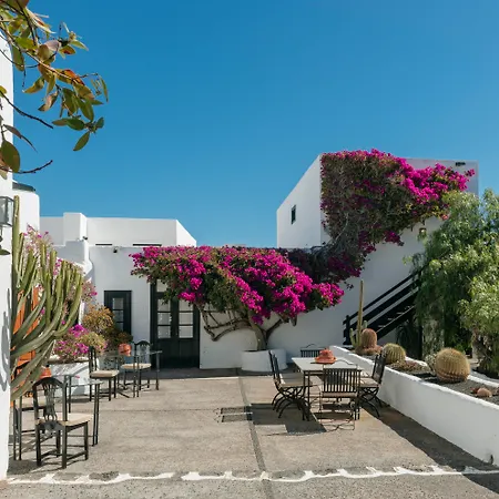 Hotel Bodega EL GRIFO-2
