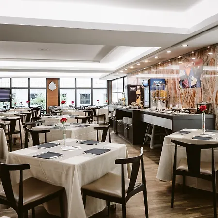 Hotel ILUNION Abando Bilbao-2