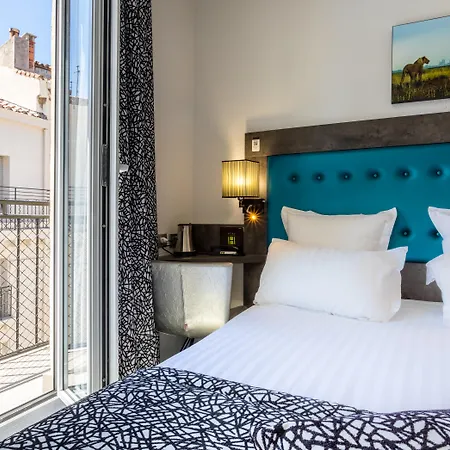 Hotel Carre Vieux Port-2
