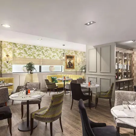 Ramada Hotel & Suites By Wyndham Coventry-3