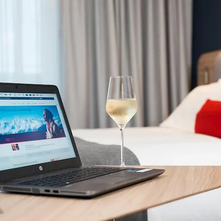 Holiday Inn Express Bristol Filton By Ihg-2