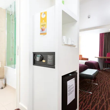 Holiday Inn Manchester-Mediacityuk By Ihg-3