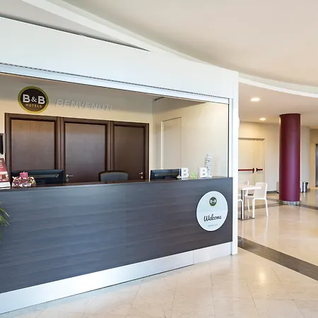 B&B Hotel Pisa Airport-2