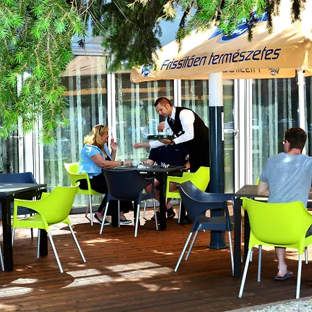 Expo Tower Hotel By Mellow Mood Hotels-3
