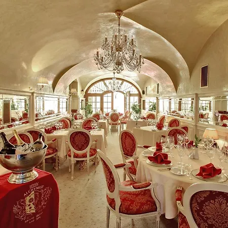 Alchymist Grand Hotel And Spa-3