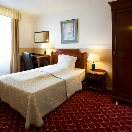 Milling Hotel Plaza-2