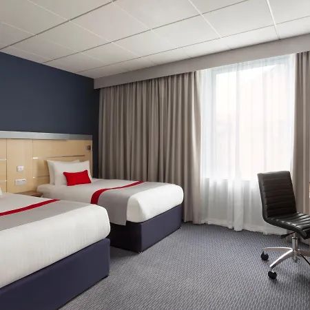 Holiday Inn Express Edinburgh City Centre By Ihg-3