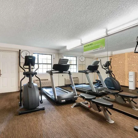 La Quinta Inn By Wyndham Phoenix Sky Harbor Airport-2