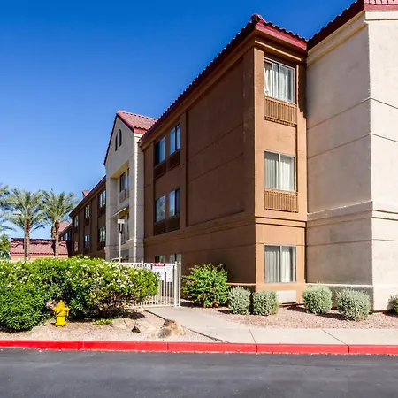Red Roof Inn Plus+ Tempe - Phoenix Airport-3