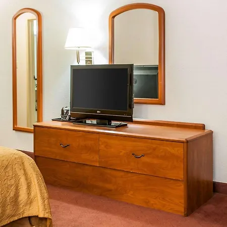 Quality Inn South-3
