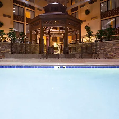 Holiday Inn Blmgtn Arpt South - Mall Area By Ihg-2
