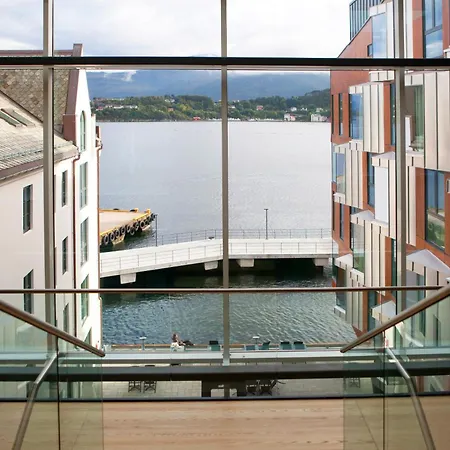 Quality Hotel Waterfront-2
