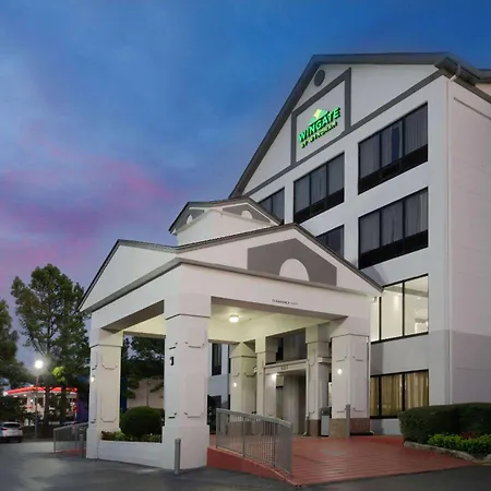 Wingate By Wyndham Memphis East-2