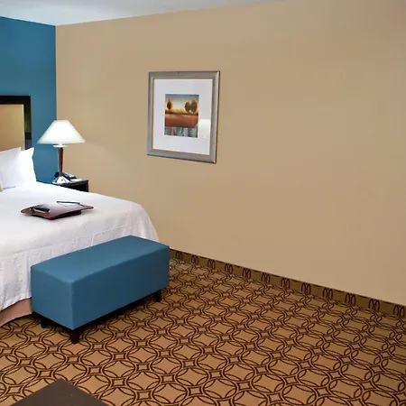 Hampton Inn & Suites Charlotte-Airport-2
