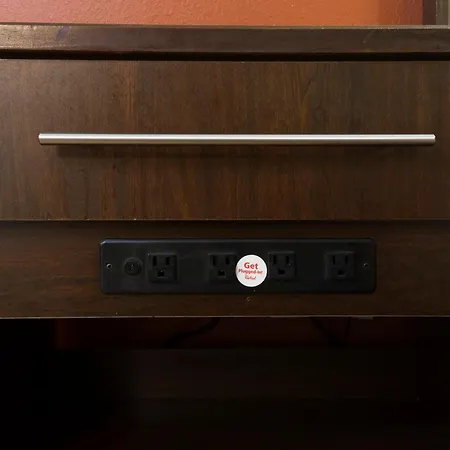 Red Roof Inn Plus Austin South - Airport-2