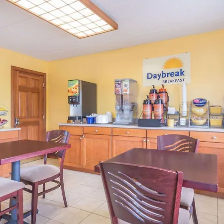 Days Inn By Wyndham Columbus Fairgrounds-3