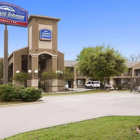 Howard Johnson By Wyndham Grand Prairie Near Lone Star Park-2