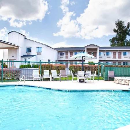Days Inn By Wyndham Kerrville-3