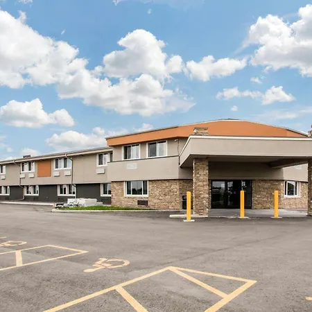Quality Inn Madison West-2