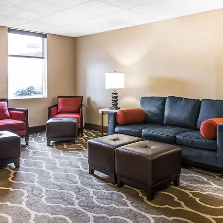 Quality Inn & Suites Towanda-2